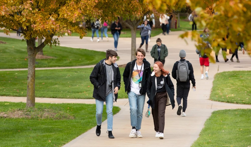 Students walking on GVSU campus